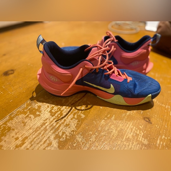 Giannis Freak 3 - Picture 9 of 10